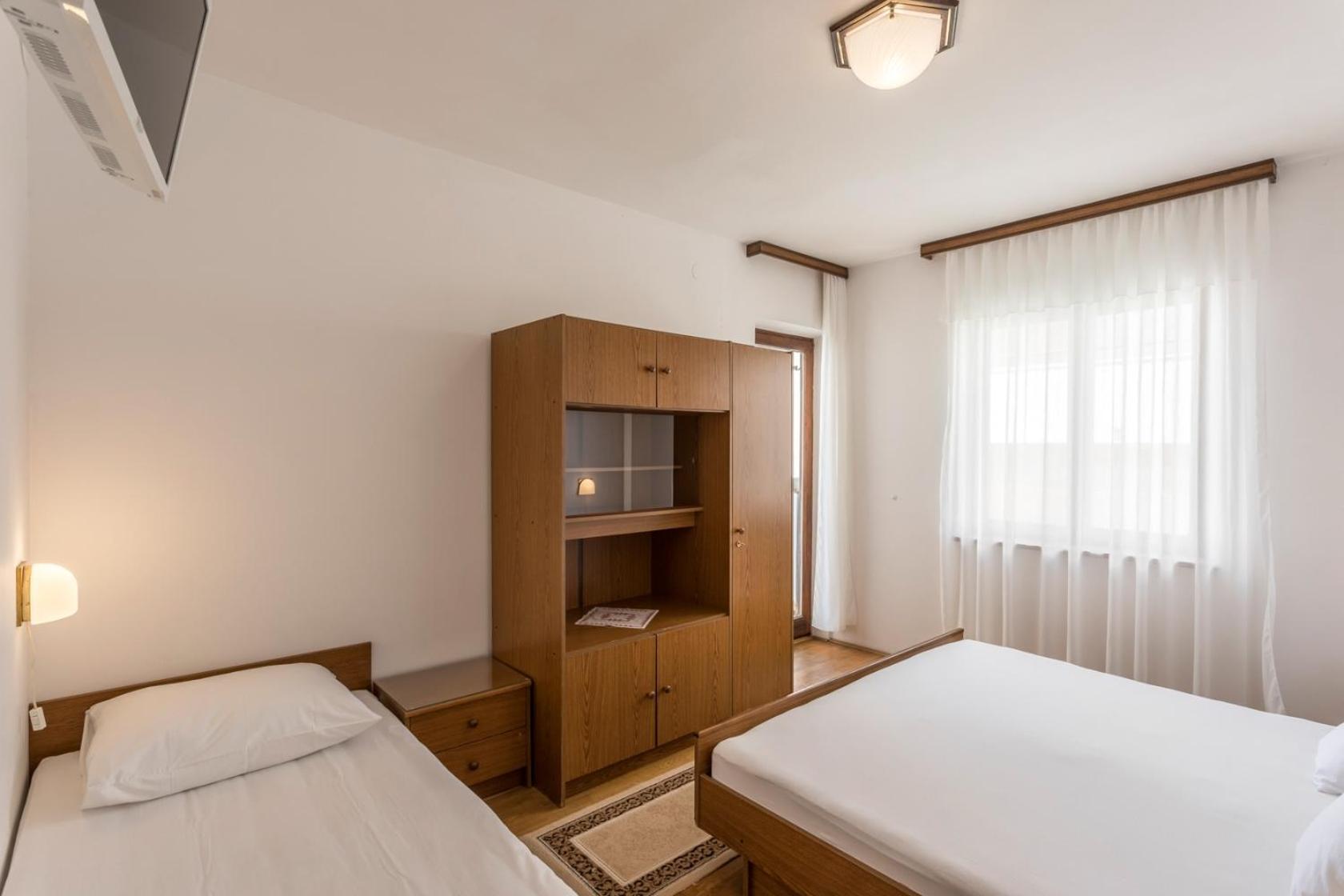 Apartments With A Parking Space Baska Voda, Makarska - 301 Rom bilde