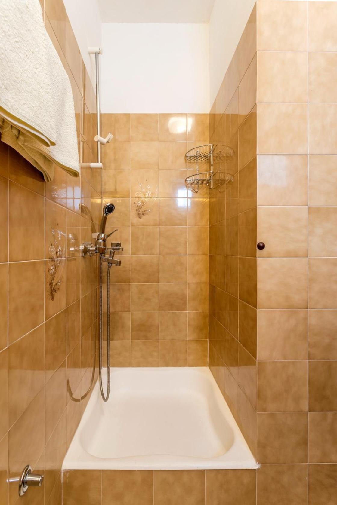 Apartments With A Parking Space Baska Voda, Makarska - 301 Rom bilde